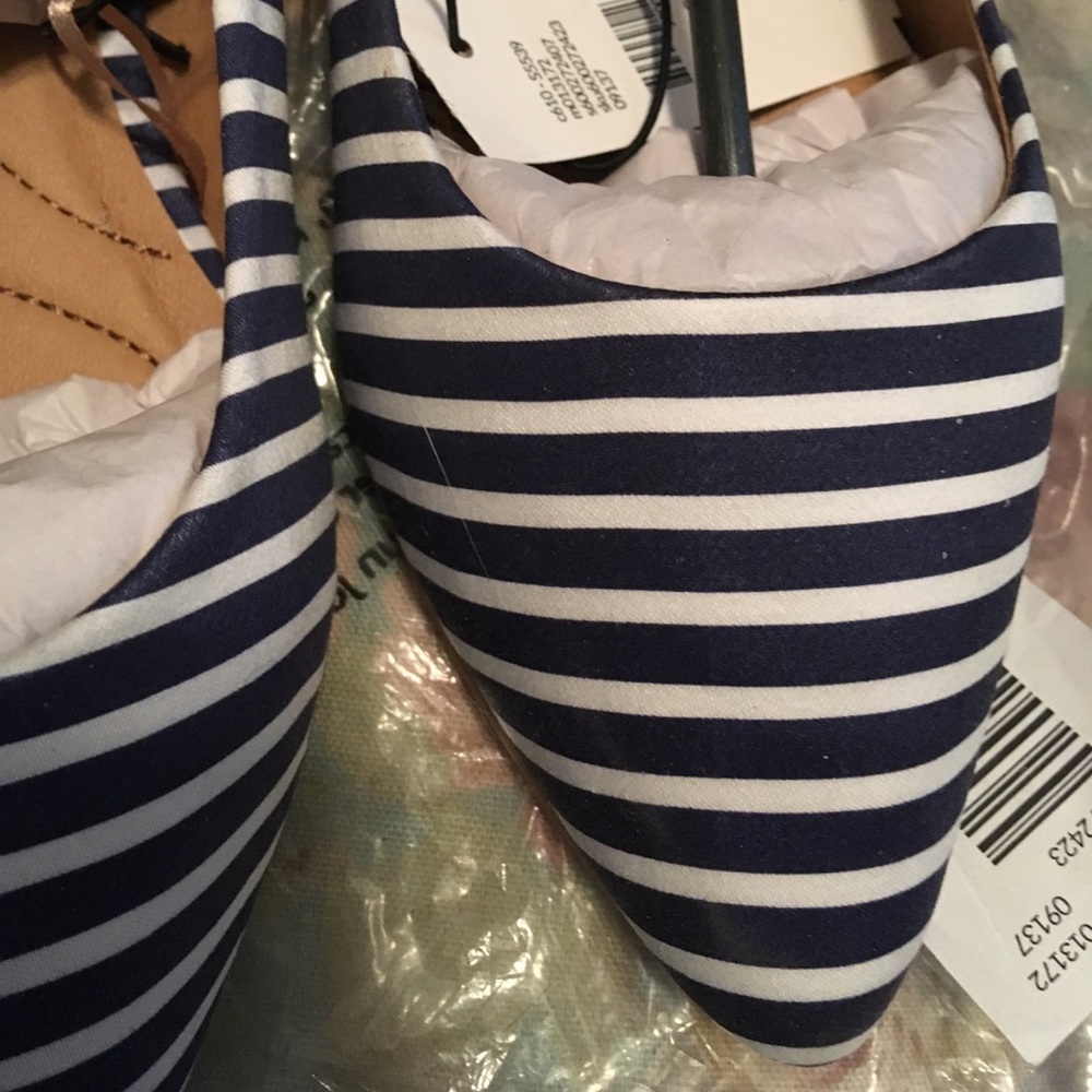 NWT Lane bryant flats size 10w